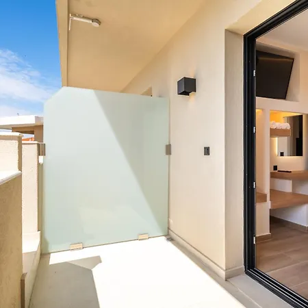 Sithoniars Boho Edition Luxury Roofgarden I شقة *