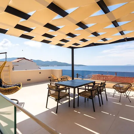 Sithoniars Boho Edition Luxury Roofgarden I شقة